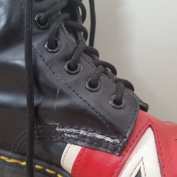Union Jack Dr. Martens Size 5 Womens - Picture 8 of 12